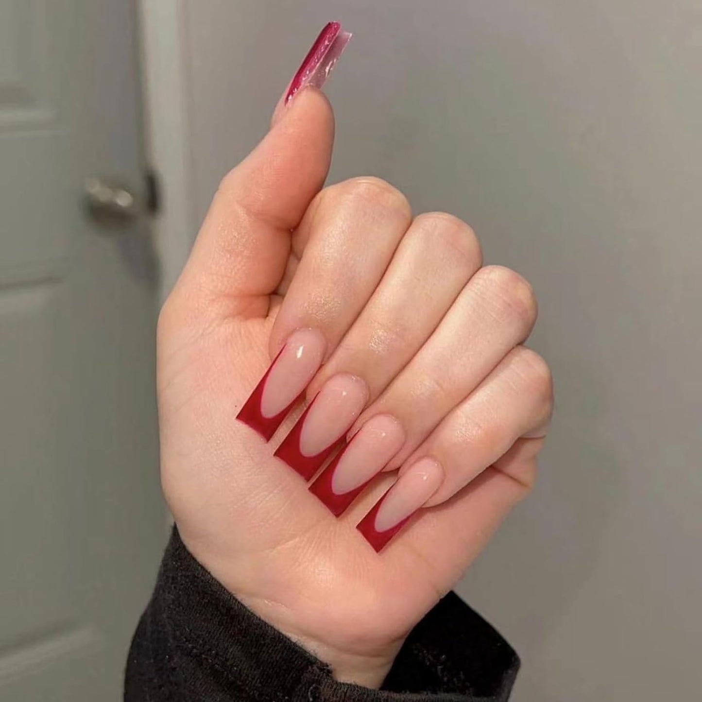 Long Square Press on Nails Red French Tip Fake Nails Squoval Glue Ons Artificial Acrylic Nail 24Pcs Glossy with Goth Design